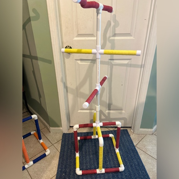 Handmade Bird Perch/Play gym - Picture 10 of 13